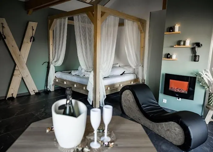 Love-room Breakywell